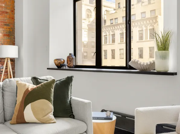 372 5th Avenue image 3 of 10