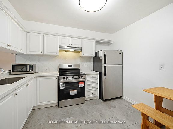 2nd image of 234 Albion Rd #610