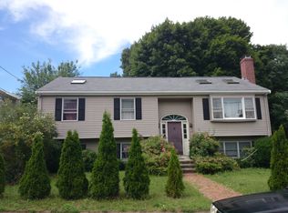 4 Ridgecrest Dr, West Roxbury, MA 02132