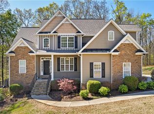 8605 Copperridge Dr, Winston, GA 30187