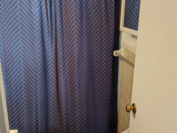 2nd image of 2104 N Scott St APT 34
