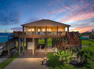 938 Sage Rd, Pt Bolivar, TX 77650