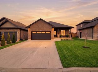 5 Beemer St, Norfolk County, ON N0E 1Y0