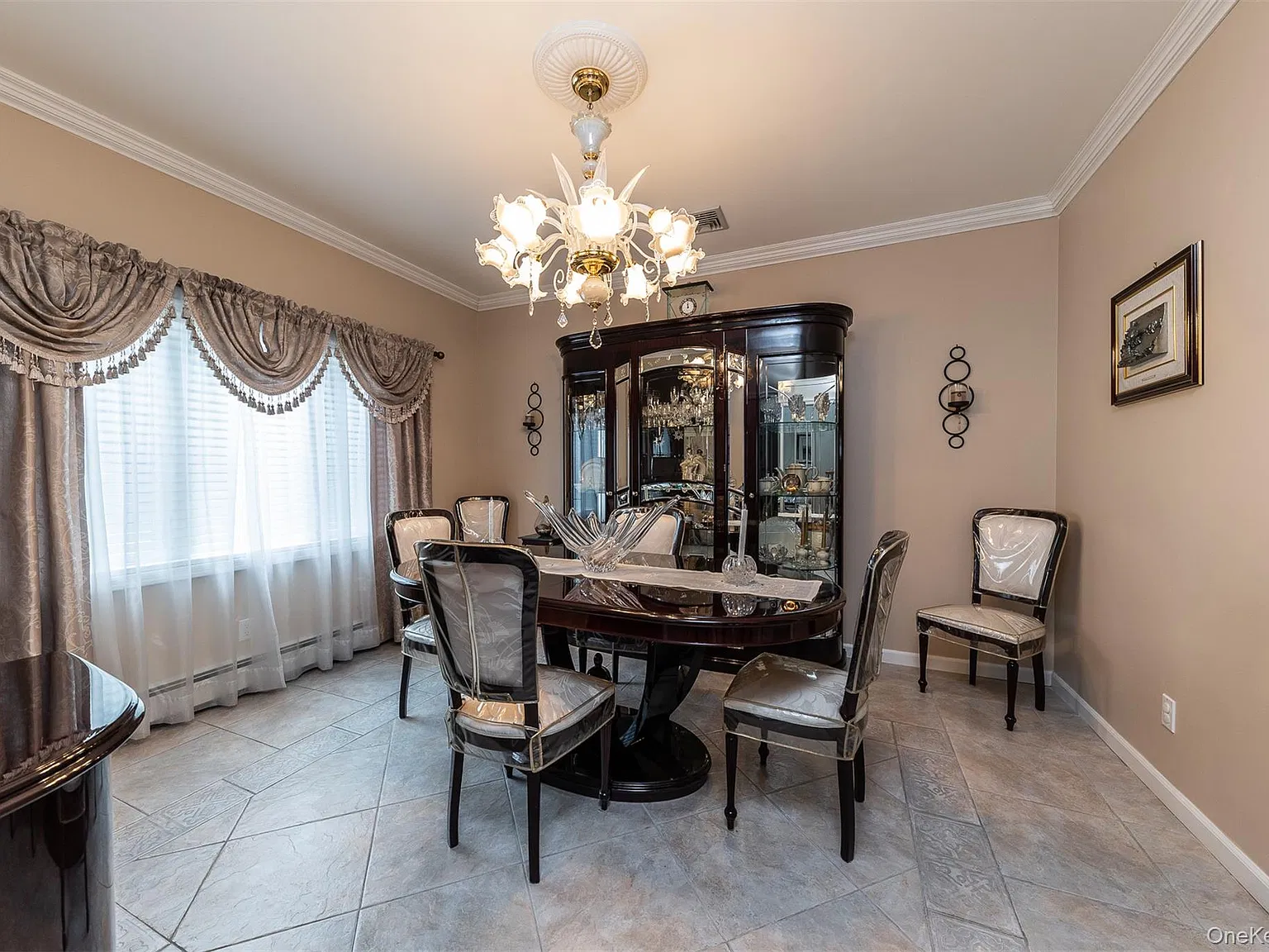 4 bed, 2.5 bath, 2622 sqft, $6,500 — Photo 4