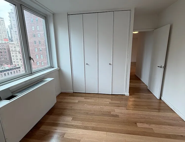 115 E 34th St #1101 — Photo 5