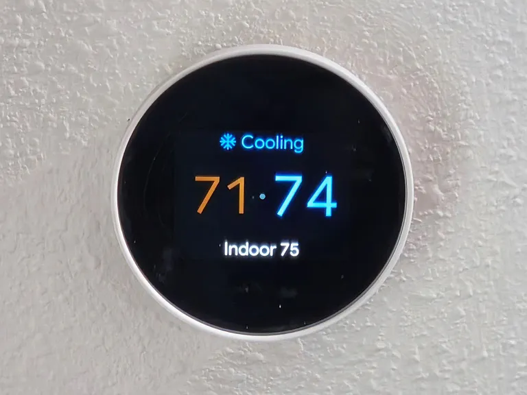 Use your A/C efficiently and control your temperature remotely.