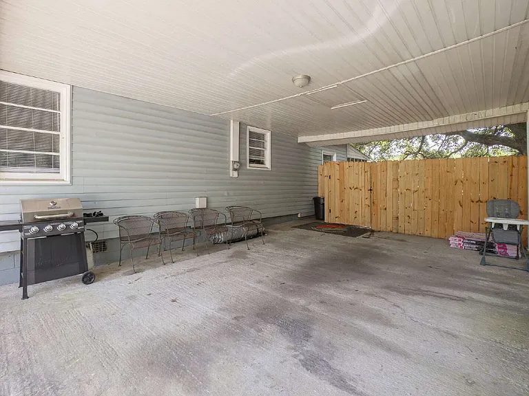 4254 Hickory Rd — Photo 5