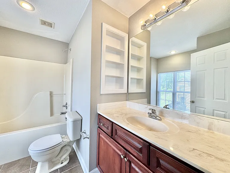 934 E Craighead Forest Rd #B — Photo 26