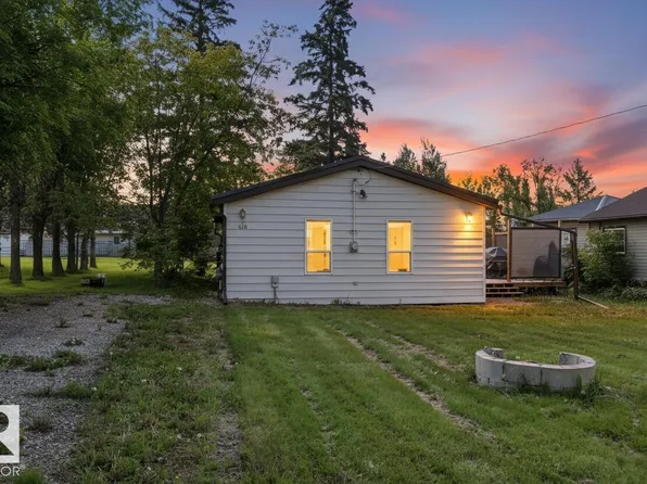 410 4th St, Yellowstone, AB T0E 1A6