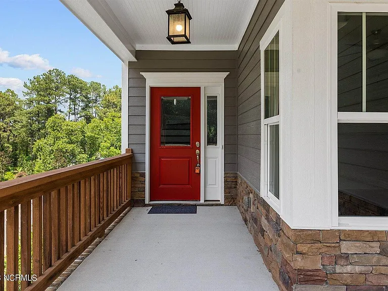 139 Crestview Rd — Photo 36
