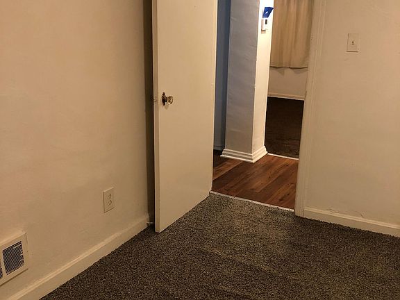5th image of 1813 Brookline Ave #3