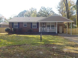 4917 Lochinvar Rd, Memphis, TN 38116