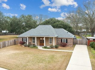 4319 Hunters Point Dr, Zachary, LA 70791