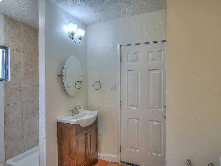 1612 Buena Vista Dr SE — Photo 7