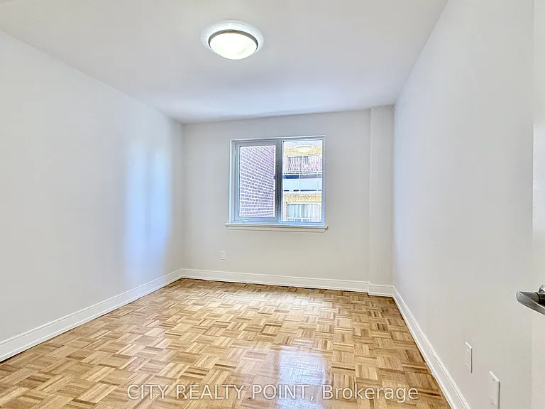 95 Lawton Blvd #407 — Photo 7