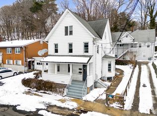39 Bank St, Derby, CT 06418