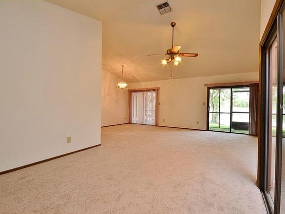 4th image of 186 Heron Bay Cir