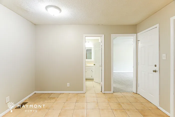 1208 Americana Dr — Photo 11