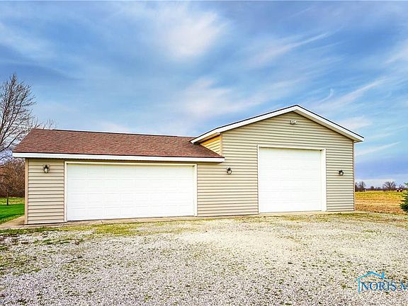 2nd image of 18290 Township Road 162