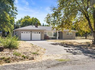 2841 Juniper Ave, Medford, OR 97502