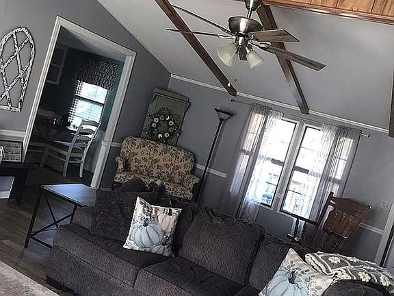 4th image of 500 N Baxter St