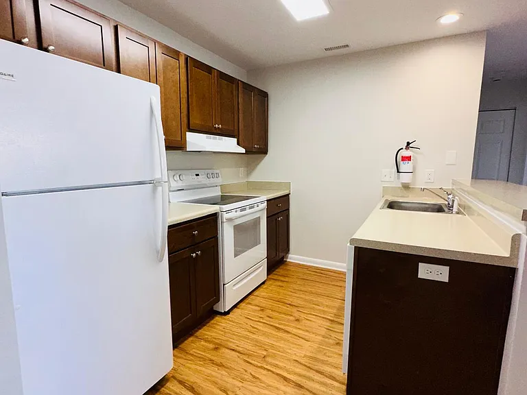 130 Meadow Ridge Rd — Photo 5