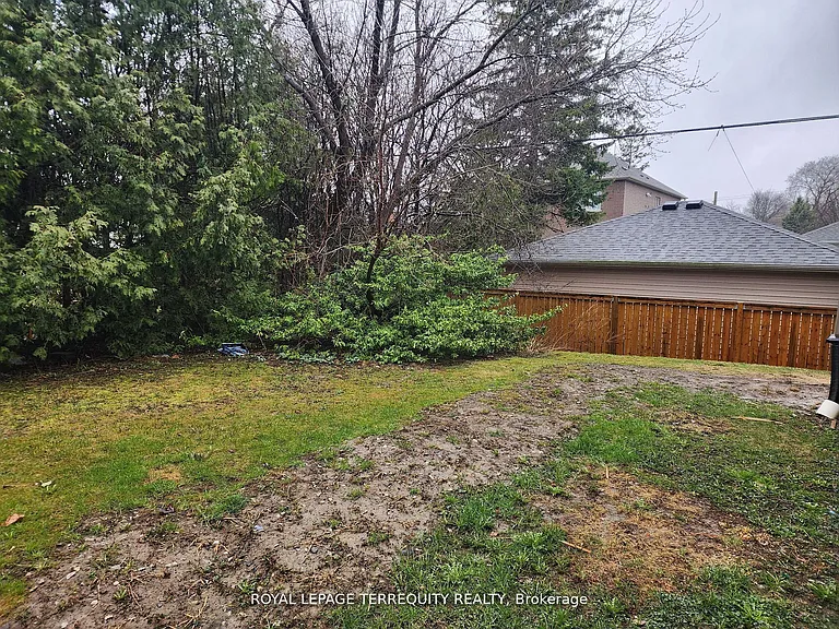 207 Trent St E #2 — Photo 20
