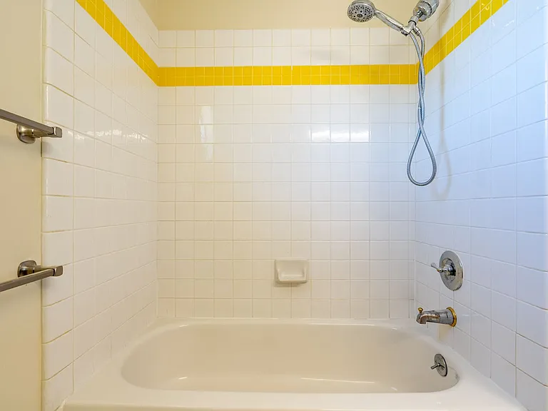 1109 Camellia Ct — Photo 36