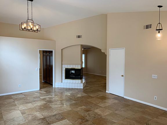 4th image of 31408 Hallwood Ct