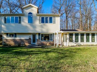 101 Mountain Top Rd, Glen Gardner, NJ 08826