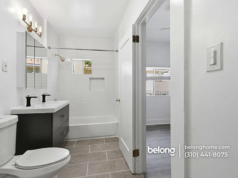 1478 W Vernon Ave #1 — Photo 21