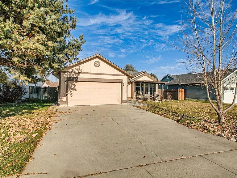 13734 W Meadowdale Dr — Photo 46
