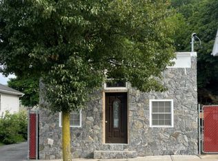 32 Ledge St, Providence, RI 02904