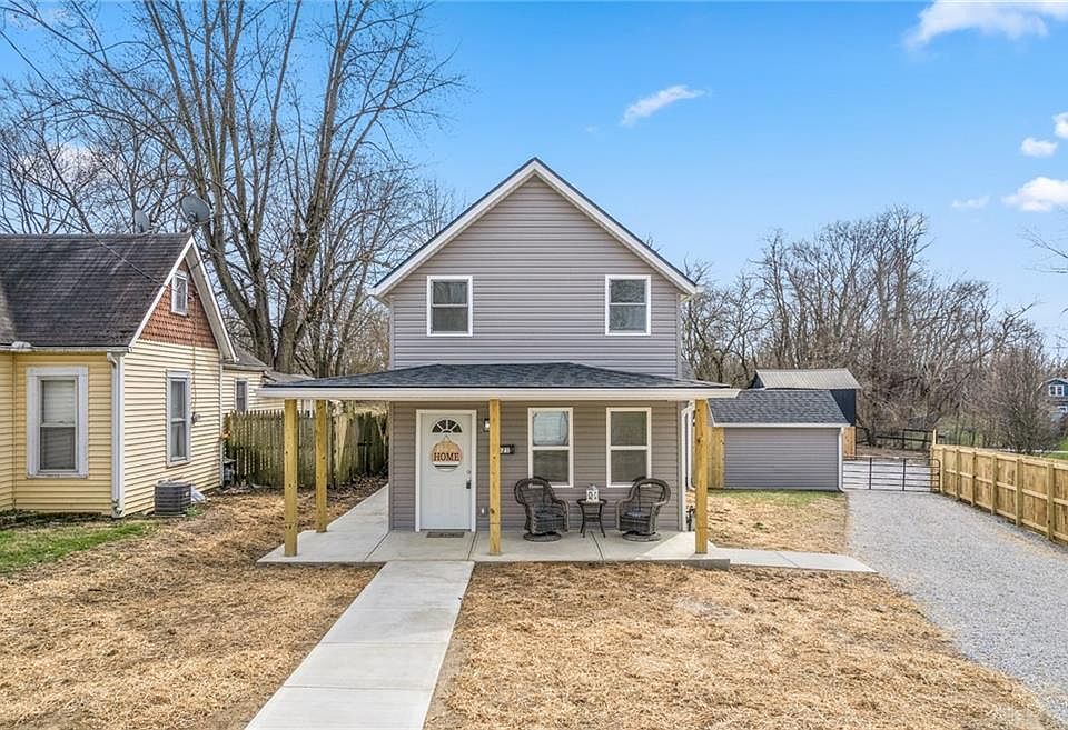 1st image of 521 Cottage Grove Ave
