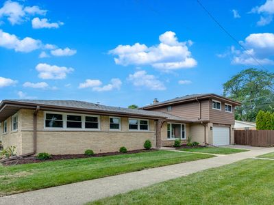 3639 Crain St, Skokie, IL, 60076