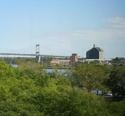 Sold by Corcoran | media 19