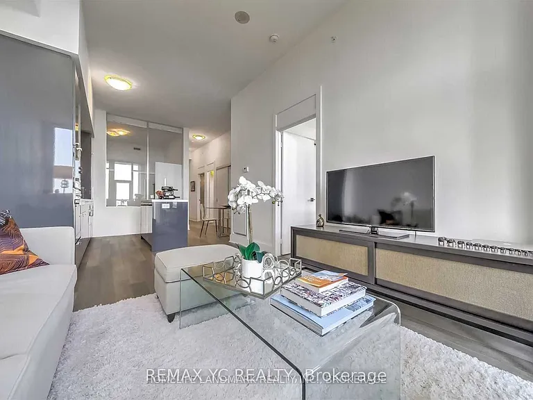 32 Davenport Rd #2306 — Photo 6