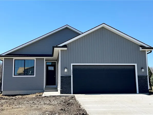 132 NE Wildflower Dr, Pleasant Hill, IA 50327
