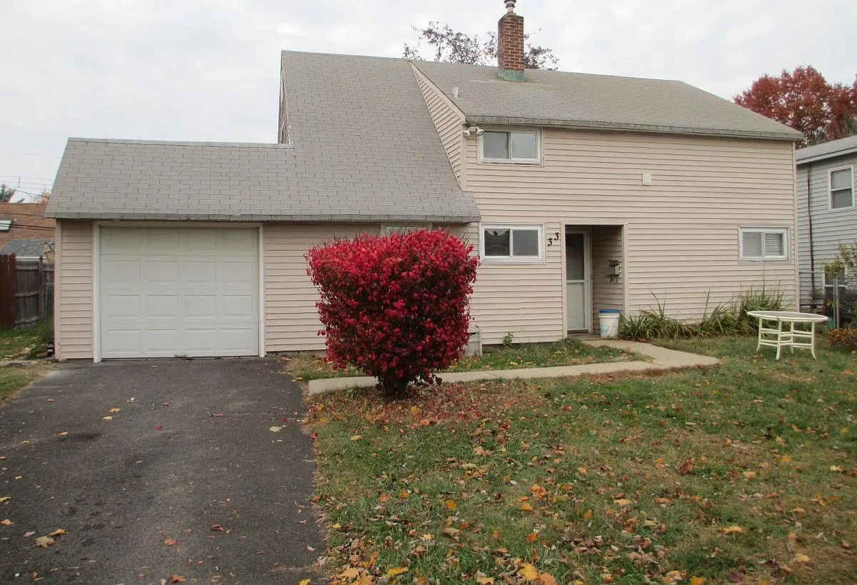 4 bed, 1248 sqft, $2,750 — Photo 2