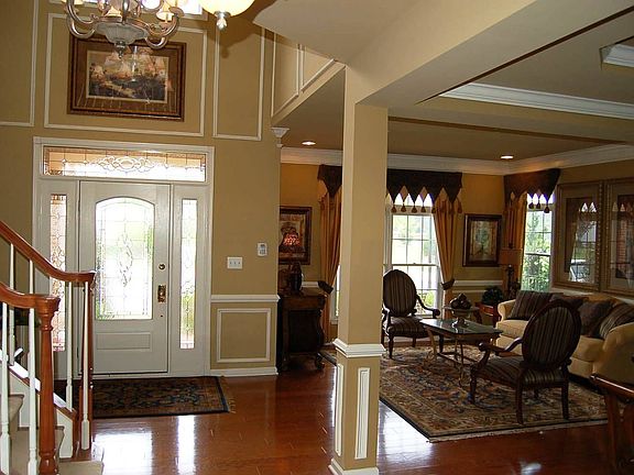FOYER VIEW