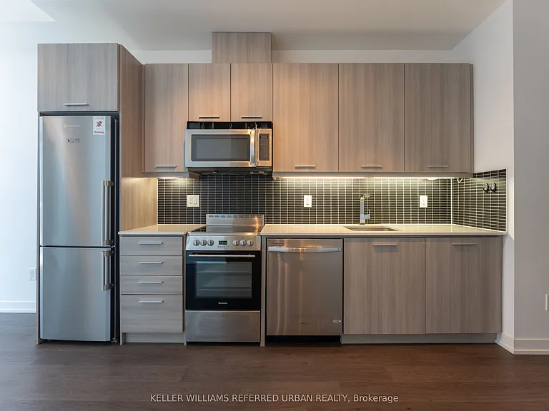 105 George St #Penthouse 01 — Photo 2