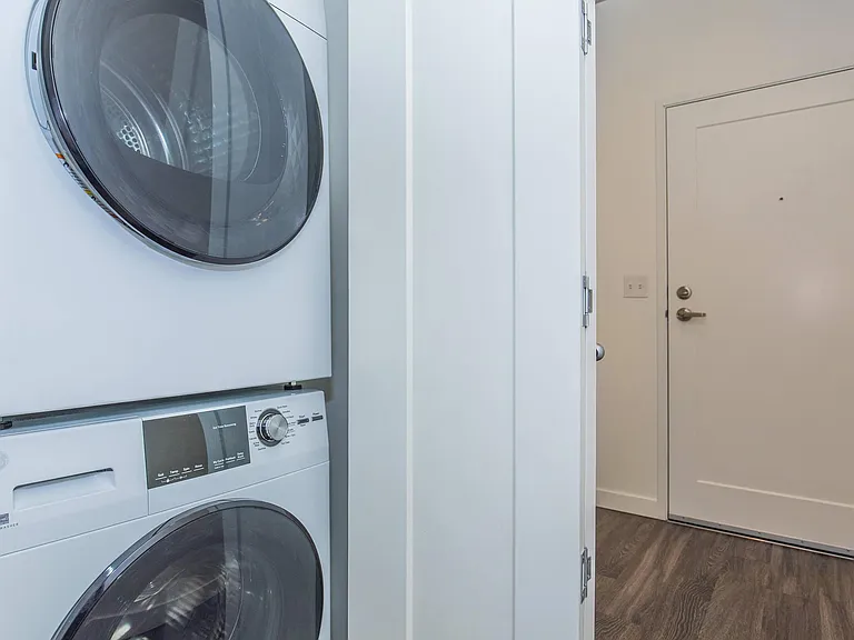 Encore Belltown Apartments — Photo 33