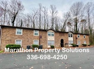 1102 Crescent Dr, Reidsville, NC 27320