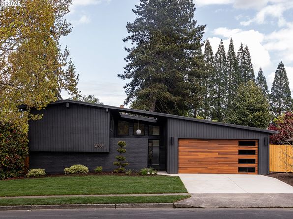 14365 SW Stallion Dr, Beaverton, OR 97008