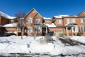 5592 Waterwind Cres, Mississauga, ON L5M 0G2