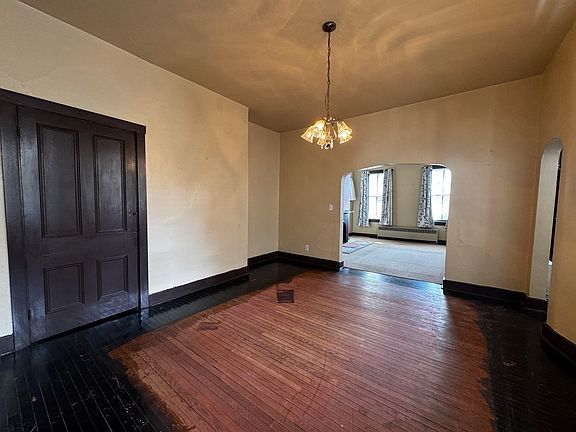 4th image of 278 38th St