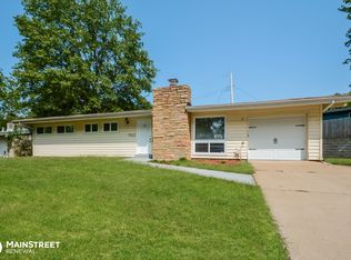 1722 Ridgewood Dr, Saint Louis, MO 63126
