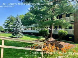 737 Center Ave APT 17, Cuyahoga Falls, OH 44221