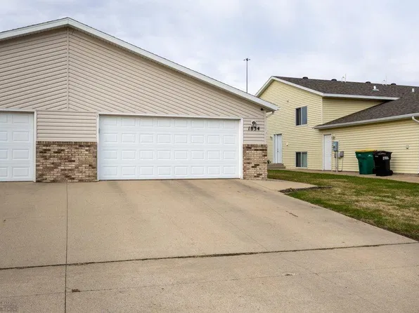 1834 10th St W, West Fargo, ND 58078