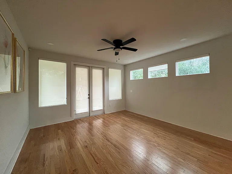 340 Claremont Ave — Photo 4